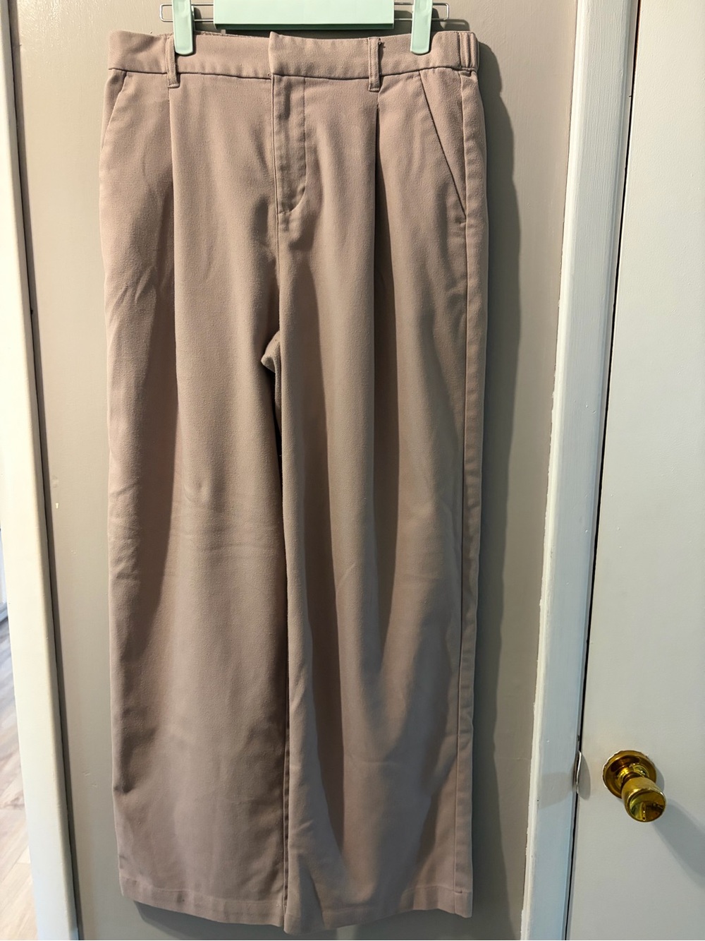 Aeropostale Woman’s Wide-Leg Dress Pants in Taupe